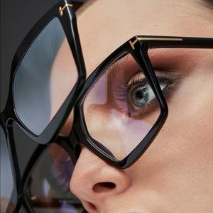 Tom Ford FT5689-B Eyeglasses - Blue Light Block